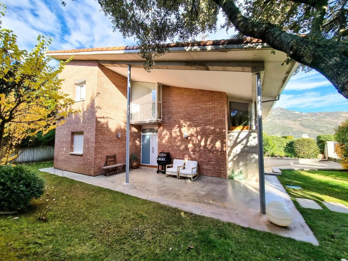 Villa Guara Golf Y Pool Comotucasa Nueno Екстериор снимка