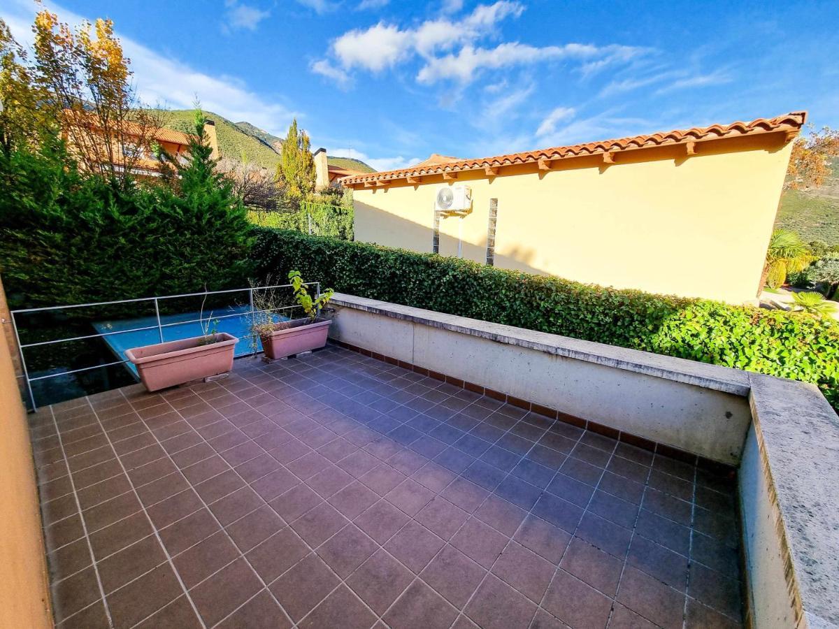 Villa Guara Golf Y Pool Comotucasa Nueno Екстериор снимка